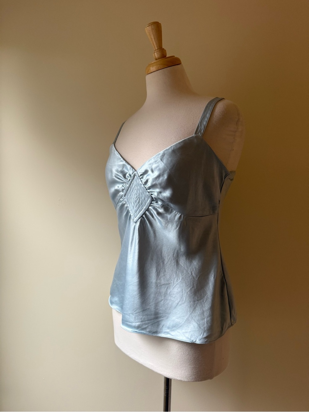 100% silk Jones New York Y2K Ice Blue Cami Top Ruched Bust Going Out Top